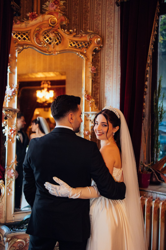 İstanbul düğün fotoğrafçısı Büyük Londra Oteli çekimi