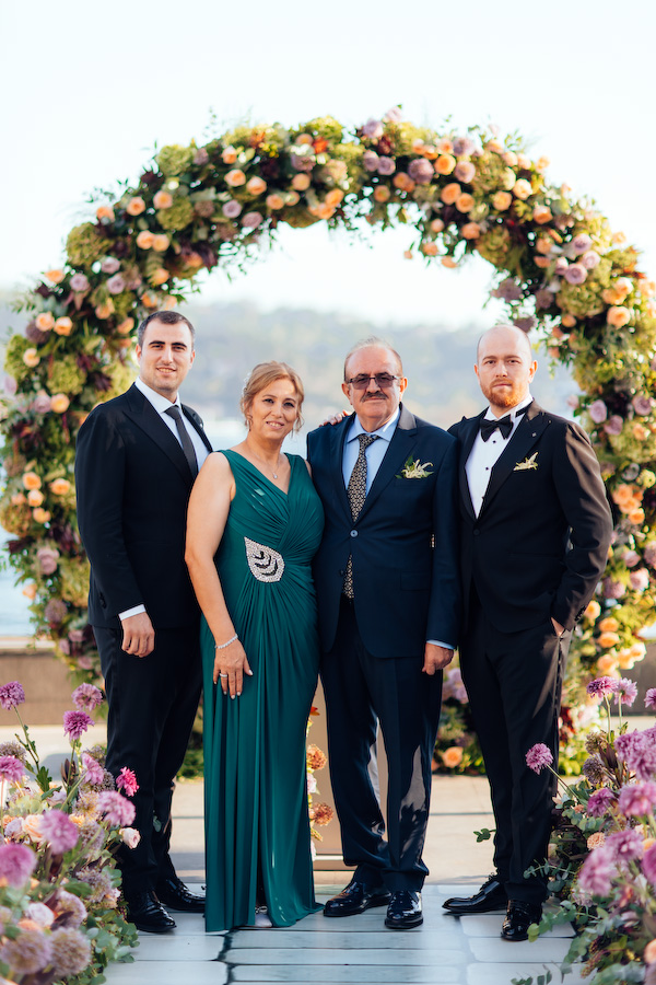 Ortaköy Polis Evi Boğaz manzarasında Refik ve Sıla düğün nikâh anı