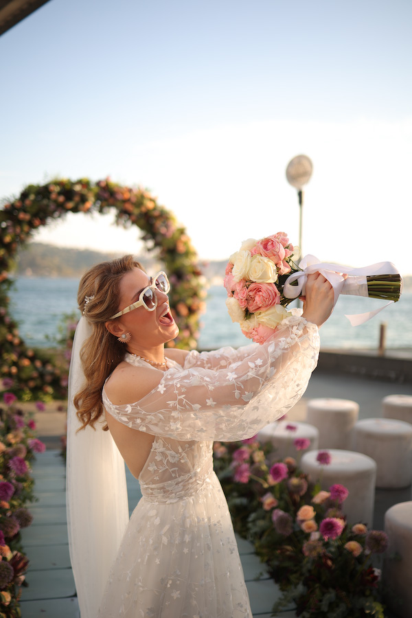 İstanbul Boğazı’nda dış mekân düğün hikâyesi çekim