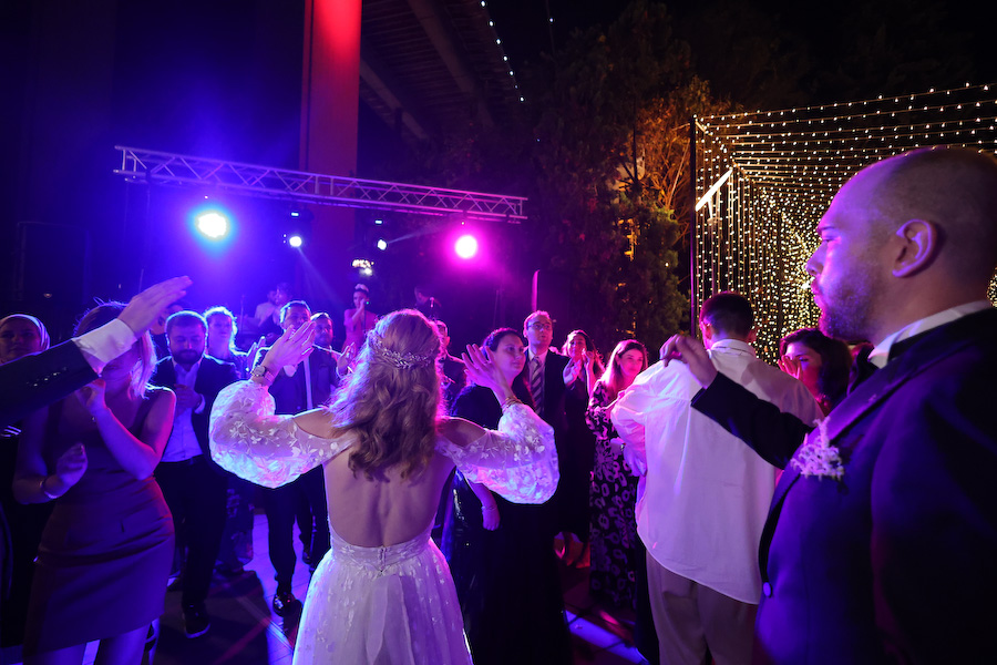 Ortaköy Polis Evi Boğaz manzarasında Refik ve Sıla düğün nikâh anı