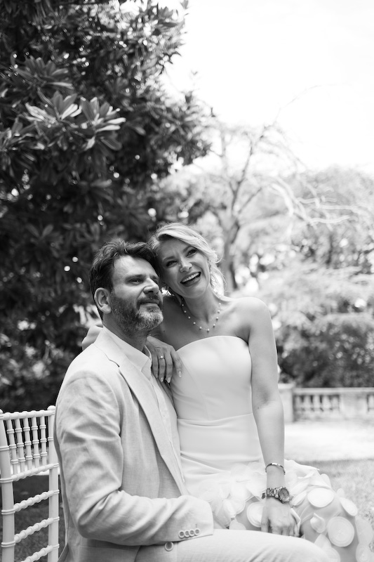 Hidiv Kasrı bahçesinde Nursel ve Murat’ın doğal ve romantik düğün fotoğraf çekimi